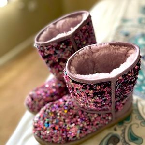 Big girls sequin uggs
